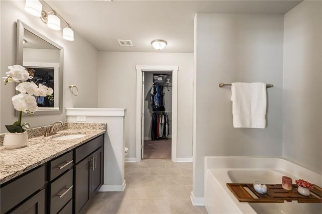 278 Perry Point Run, Lawrenceville, GA 30046