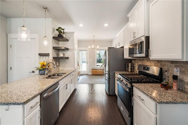 278 Perry Point Run, Lawrenceville, GA 30046