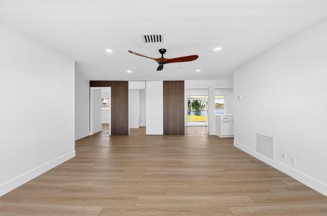 1213 SW 20th Avenue, Boynton Beach, FL 33426