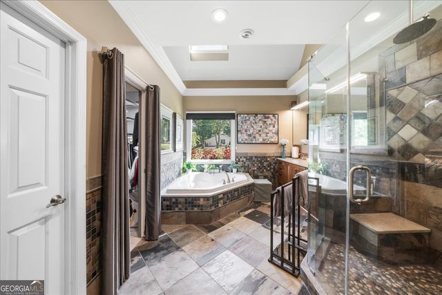 990 Lake Charles Drive, Roswell, GA 30075