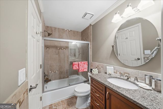 990 Lake Charles Drive, Roswell, GA 30075
