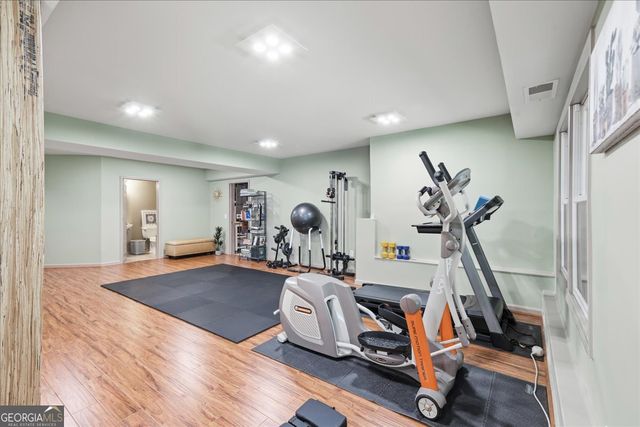 990 Lake Charles Drive, Roswell, GA 30075