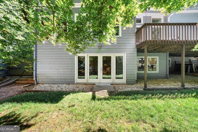 990 Lake Charles Drive, Roswell, GA 30075