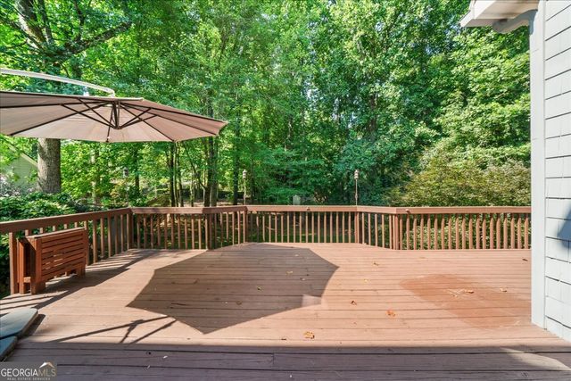 990 Lake Charles Drive, Roswell, GA 30075