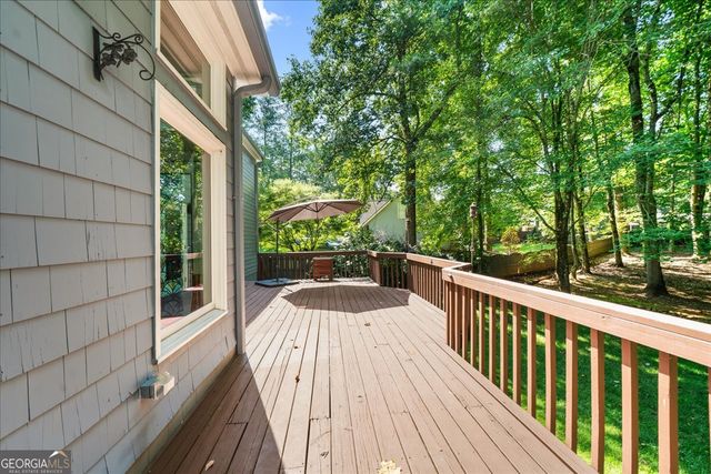 990 Lake Charles Drive, Roswell, GA 30075
