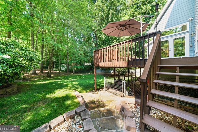 990 Lake Charles Drive, Roswell, GA 30075