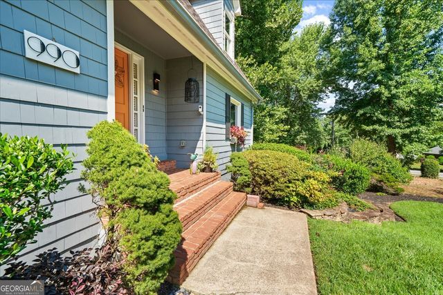 990 Lake Charles Drive, Roswell, GA 30075