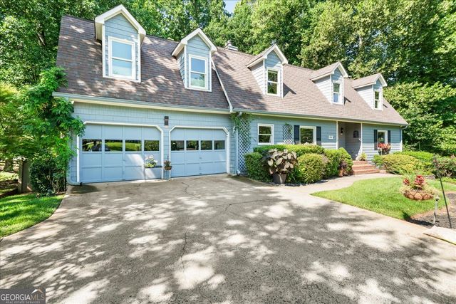 990 Lake Charles Drive, Roswell, GA 30075