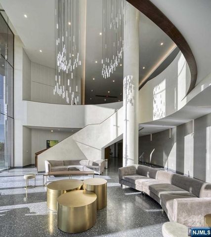 320 Adolphus Avenue 404, Cliffside Park, NJ 07010