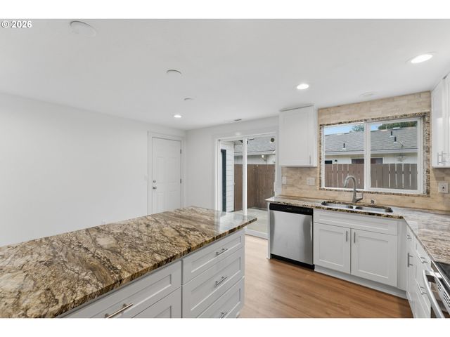 5004 Ne 22ND Ave, Vancouver, WA 98663