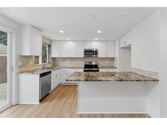 5004 Ne 22ND Ave, Vancouver, WA 98663