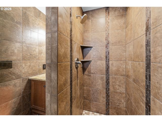 5004 Ne 22ND Ave, Vancouver, WA 98663