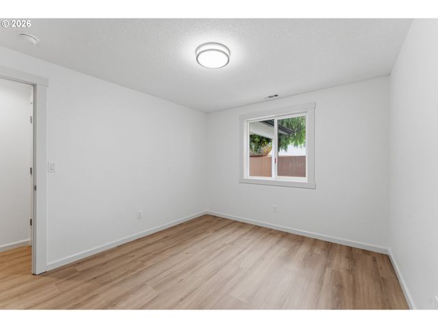5004 Ne 22ND Ave, Vancouver, WA 98663