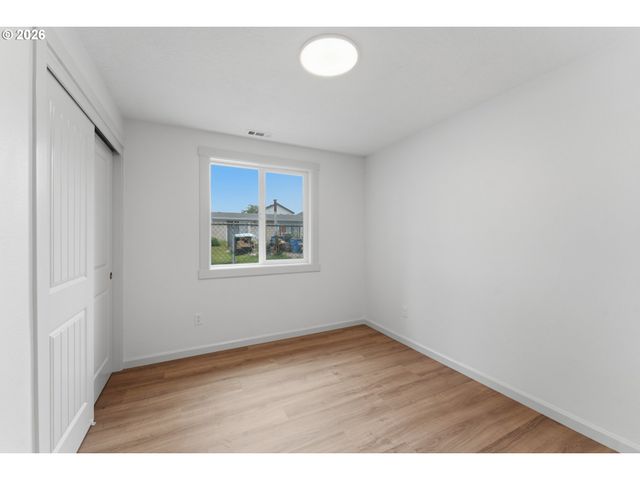 5004 Ne 22ND Ave, Vancouver, WA 98663