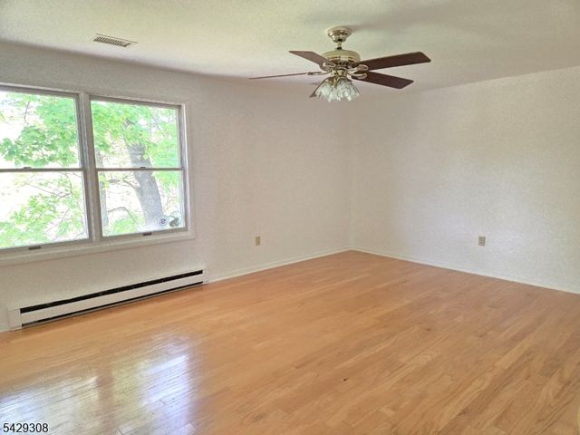 44 Linwood Ave, Dover Town, NJ 07801
