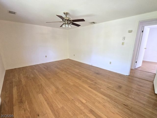 44 Linwood Ave, Dover Town, NJ 07801
