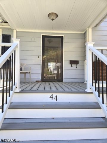 44 Linwood Ave, Dover Town, NJ 07801