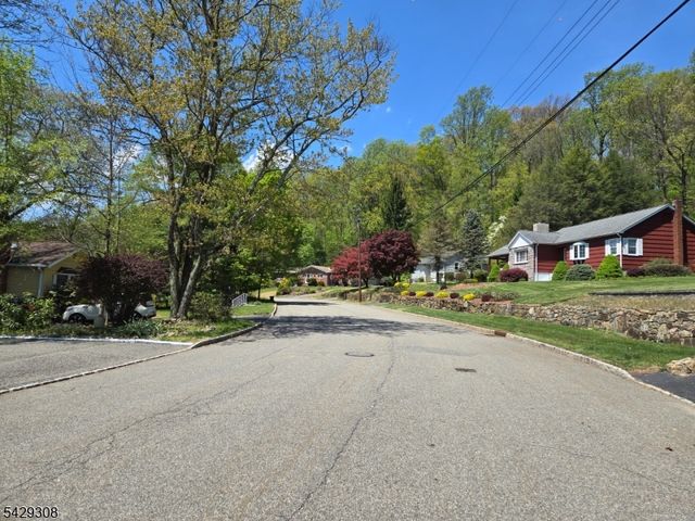 44 Linwood Ave, Dover Town, NJ 07801