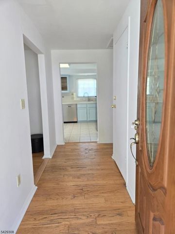 44 Linwood Ave, Dover Town, NJ 07801