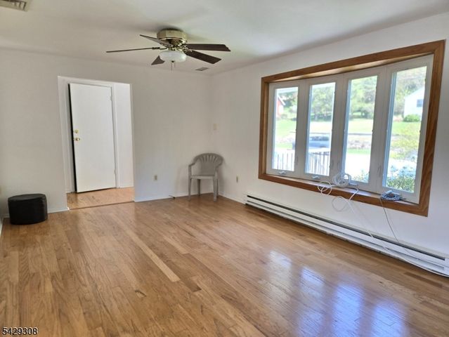 44 Linwood Ave, Dover Town, NJ 07801