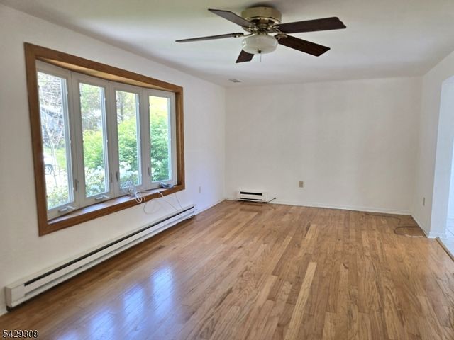 44 Linwood Ave, Dover Town, NJ 07801