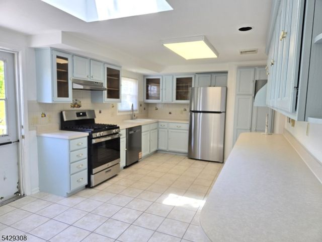 44 Linwood Ave, Dover Town, NJ 07801