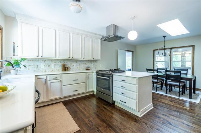 675 Wendan Drive, Decatur, GA 30033