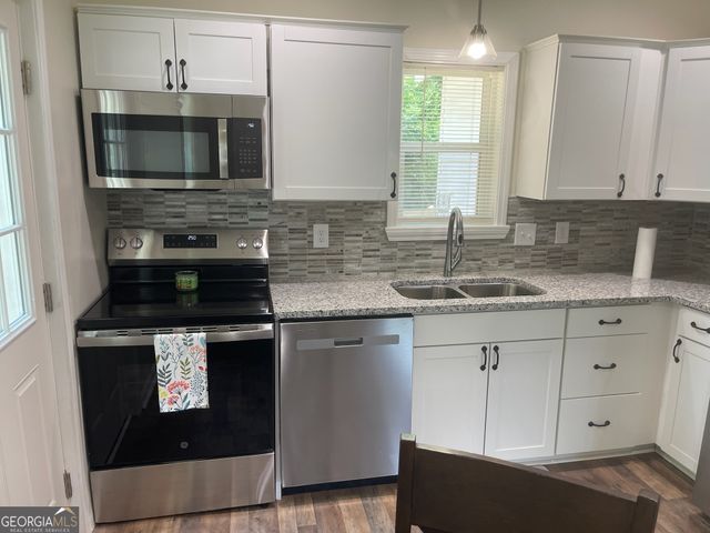 2102 53rd Street, Valley, AL 36854