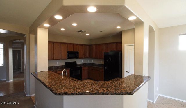 7416 W DARROW Street, Laveen, AZ 85339