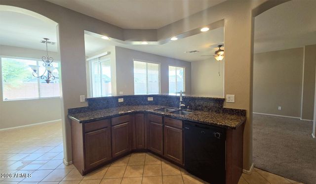 7416 W DARROW Street, Laveen, AZ 85339