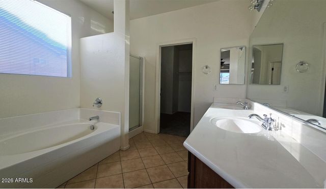 7416 W DARROW Street, Laveen, AZ 85339