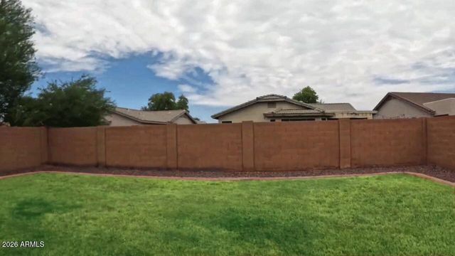 7416 W DARROW Street, Laveen, AZ 85339