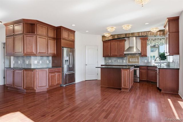 4267 Chandi Court, Ypsilanti, MI 48197