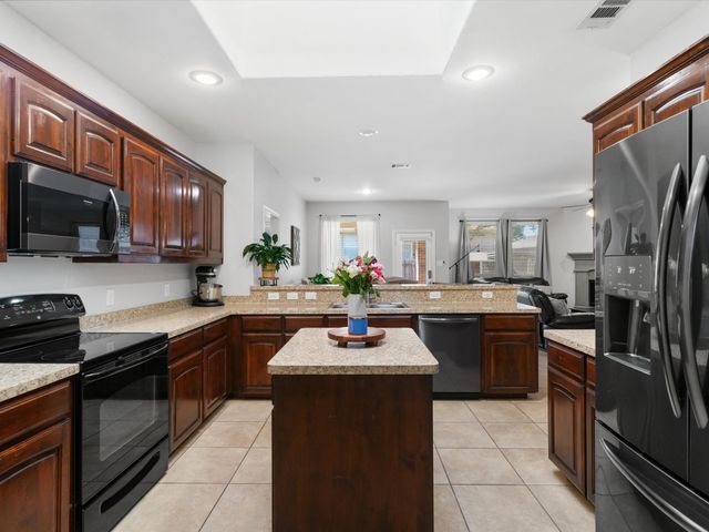 10857 Irish Glen Trail, Fort Worth, TX 76052