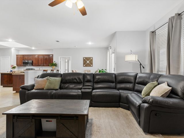 10857 Irish Glen Trail, Fort Worth, TX 76052