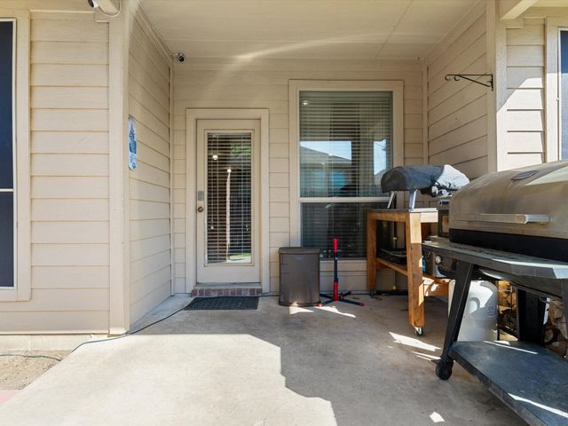 10857 Irish Glen Trail, Fort Worth, TX 76052