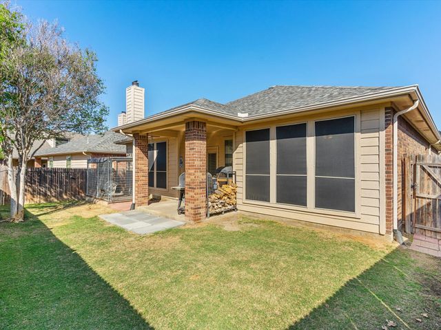 10857 Irish Glen Trail, Fort Worth, TX 76052
