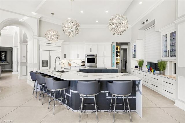 1518 Hermitage LN, Cape Coral, FL 33914