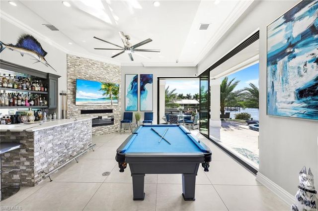 1518 Hermitage LN, Cape Coral, FL 33914