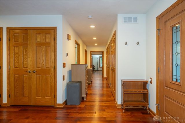 1874 Willowgreen Drive, Beavercreek, OH 45432
