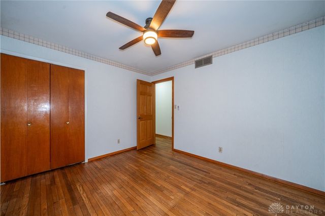 1874 Willowgreen Drive, Beavercreek, OH 45432