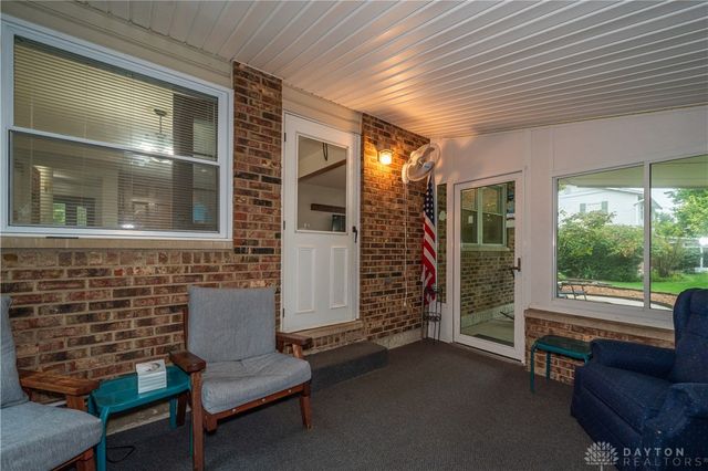 1874 Willowgreen Drive, Beavercreek, OH 45432