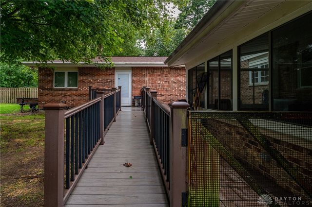 1874 Willowgreen Drive, Beavercreek, OH 45432