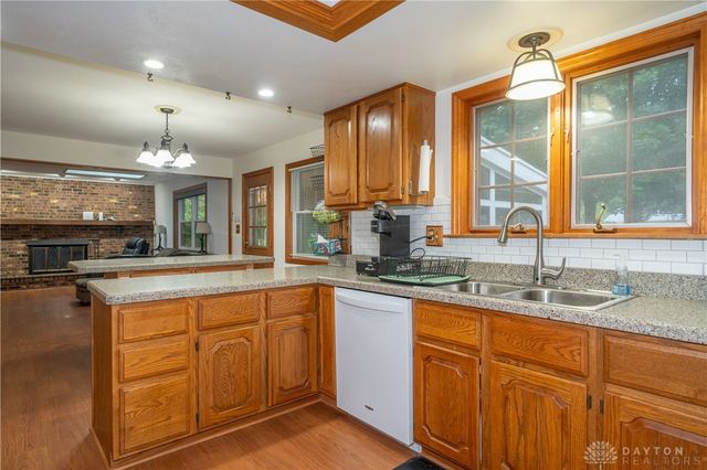1874 Willowgreen Drive, Beavercreek, OH 45432