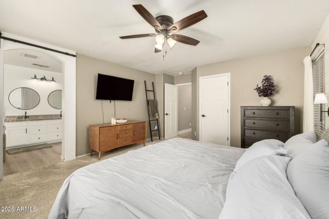 1736 E ROBIN Lane, Gilbert, AZ 85296