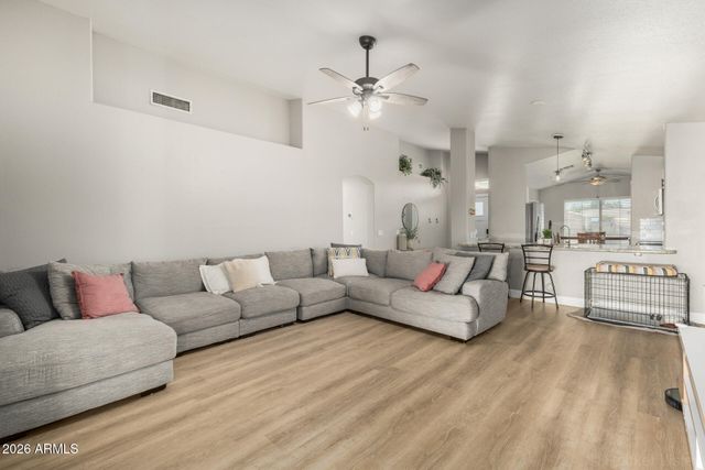 1736 E ROBIN Lane, Gilbert, AZ 85296