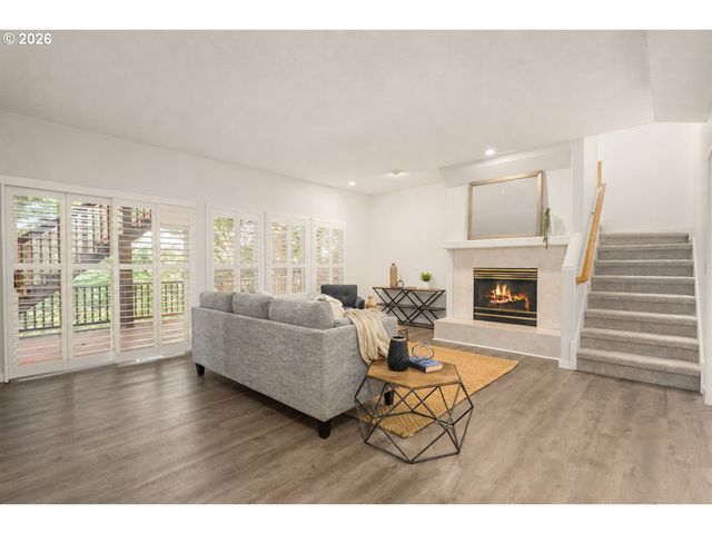 2460 TIPPERARY Ct, West Linn, OR 97068