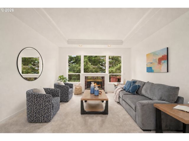 2460 TIPPERARY Ct, West Linn, OR 97068