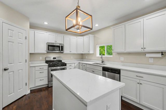 429 Buckner Street, Elsmere, KY 41018