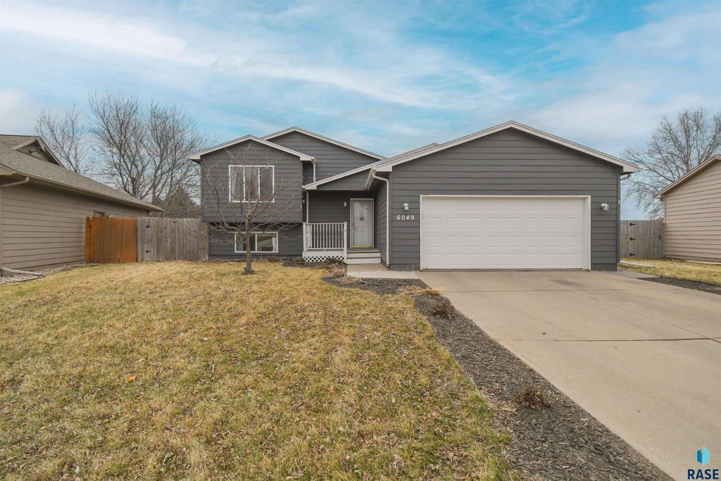 6049 W Jordan Ct Court, Sioux Falls, SD 57106